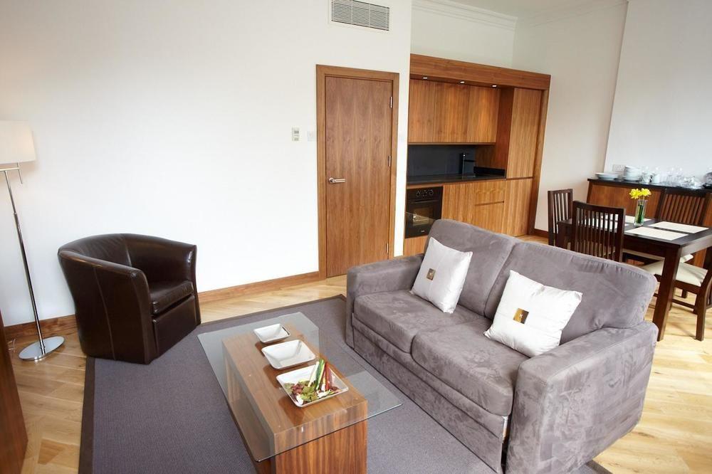 Presidential Kensington Apartahotel 4*