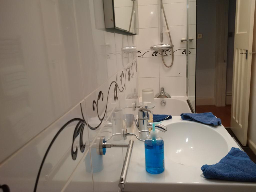 Apartamento Luxury Holland Park, Sleeps 2, Free S'fast Wifi