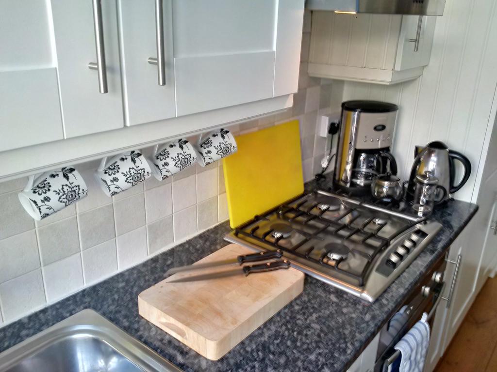 Luxury Holland Park, Sleeps 2, Free S'fast Wifi Londres