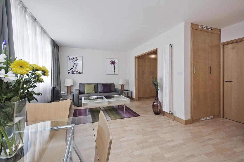 St Christopher's Place Serviced By Globe * Londen
