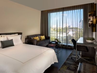 Park Plaza Waterloo 4*