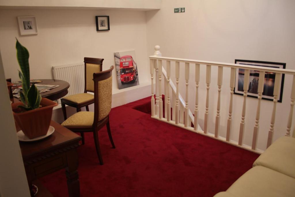 Marisa Hotel London