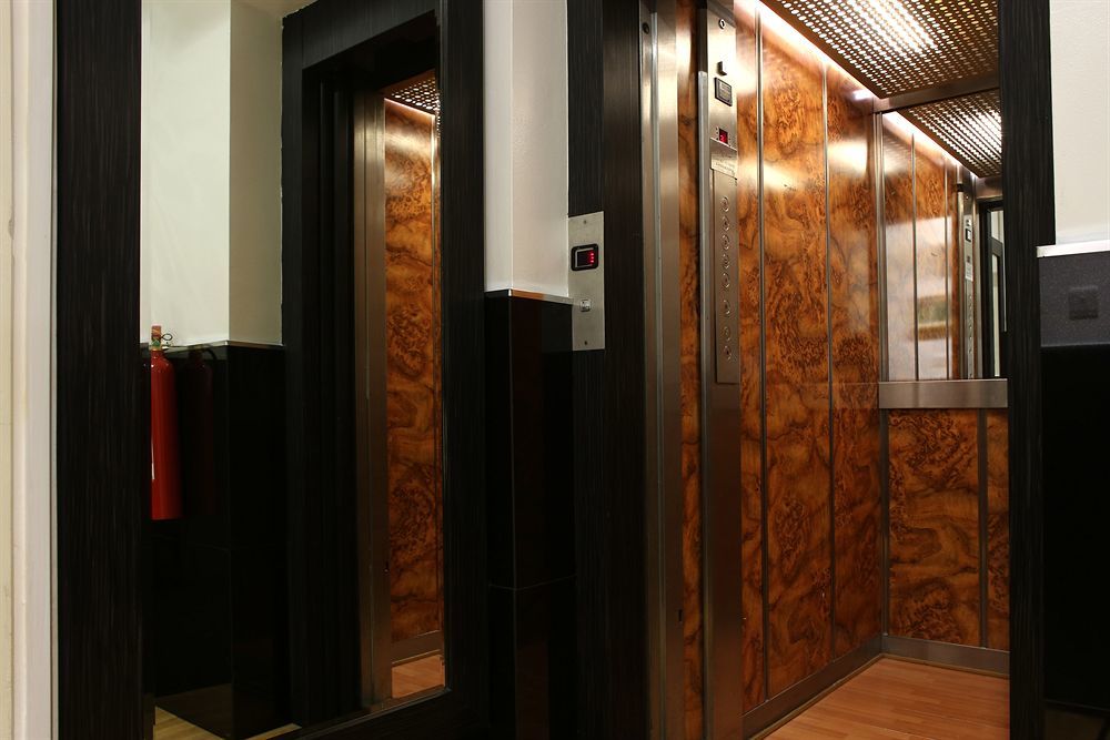Hotel Huttons Hotel, Victoria 3*