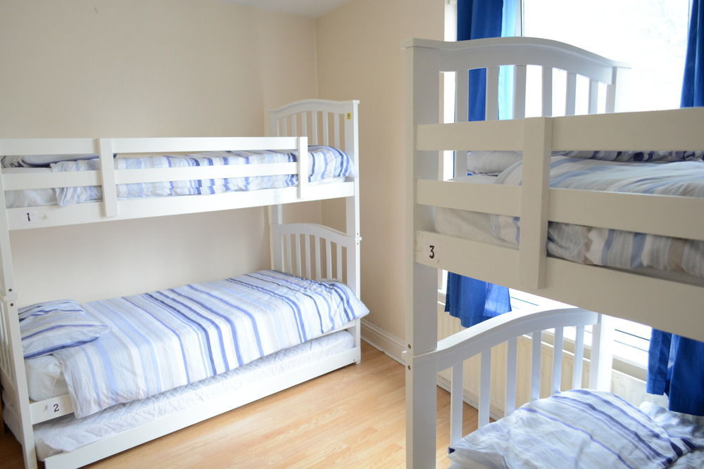 New Cross Hostal