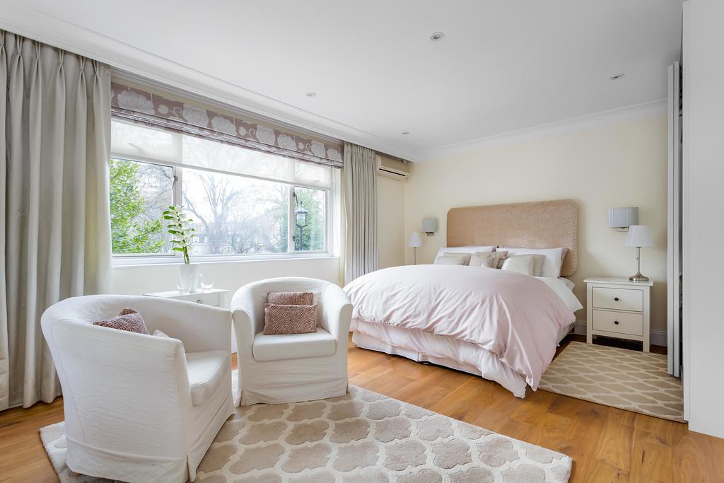 Hyde Park Residence * London