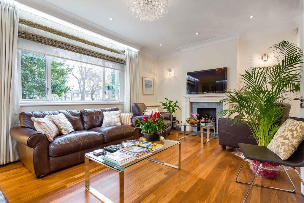Apartment Hyde Park Residence London