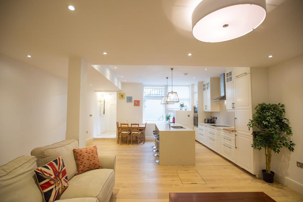 Luxury 2 Bed/bath Next To Hyde Park Londres