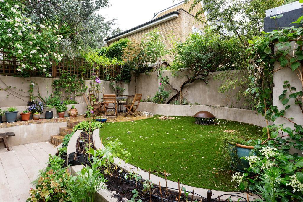 Veeve - Clapham Garden