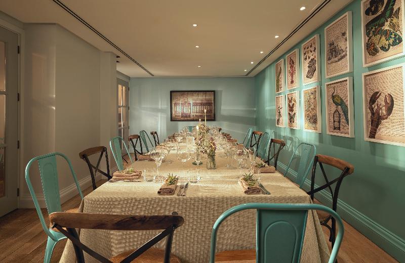 Radisson Blu Hotel, South Kensington - Formerly Vanderbilt Hotel Londres