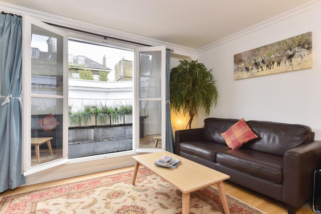 Charming Flat Near Earl's Court Station, 4 Guests Appartement