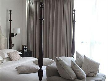 Hotel Library London