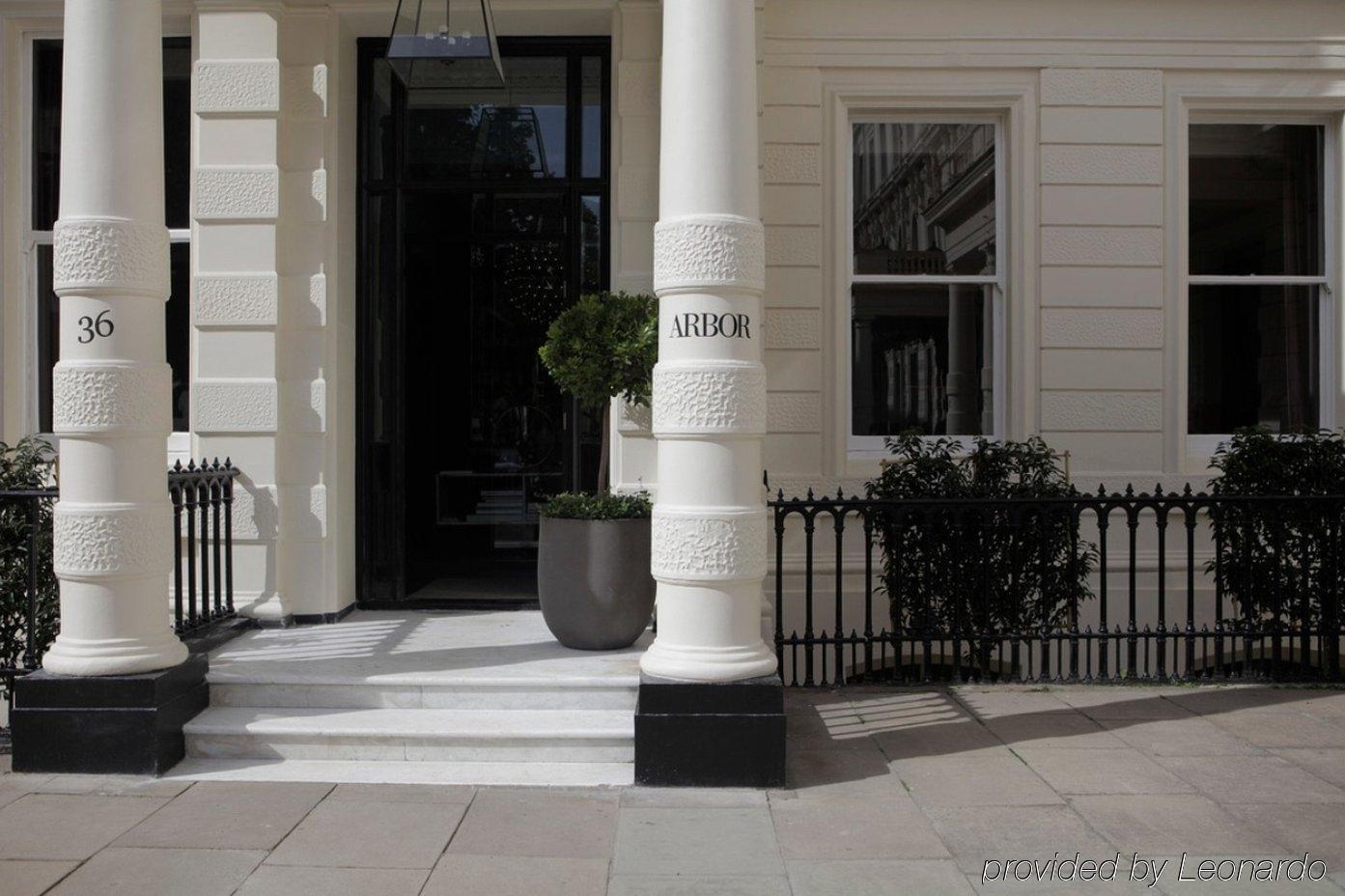 Signature Townhouse Hyde Park Hotel