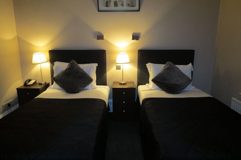 Knightsbridge Hotel