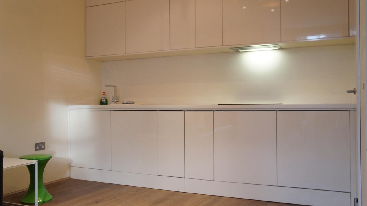 Ahometorent White Londres