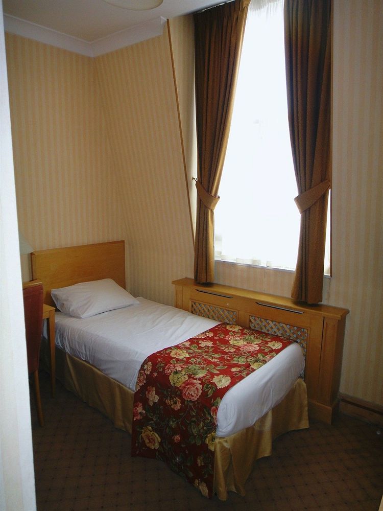 Hotel Troy