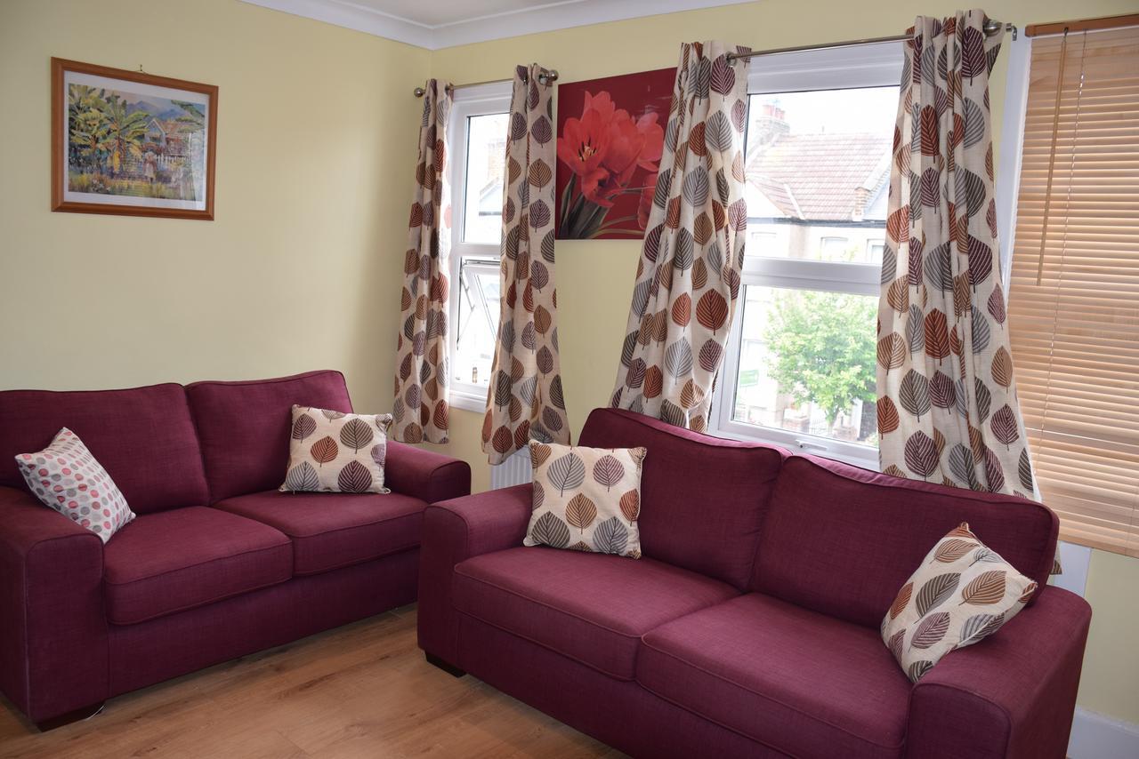 4 Bedroom & 2 Bedroom Appartement