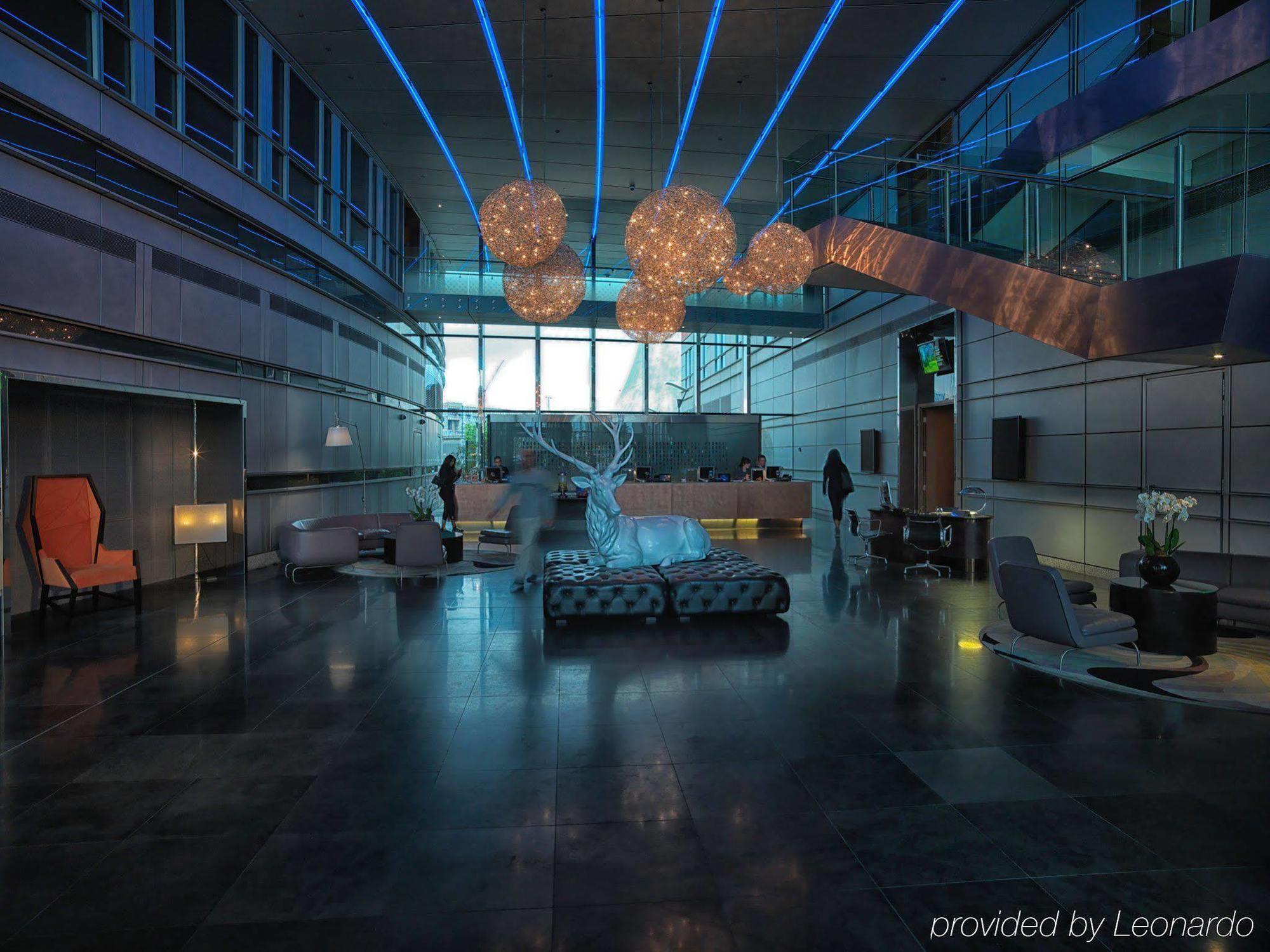 Radisson Blu Hotel, Canary Wharf East Hotel 4*