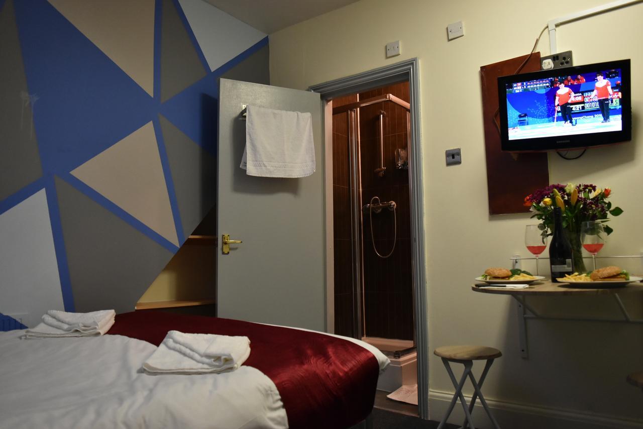 Olympus Nirvana Hotel 2*