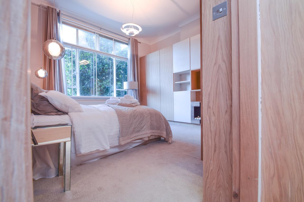 Stylish 2br Designer Flat Holland Park *