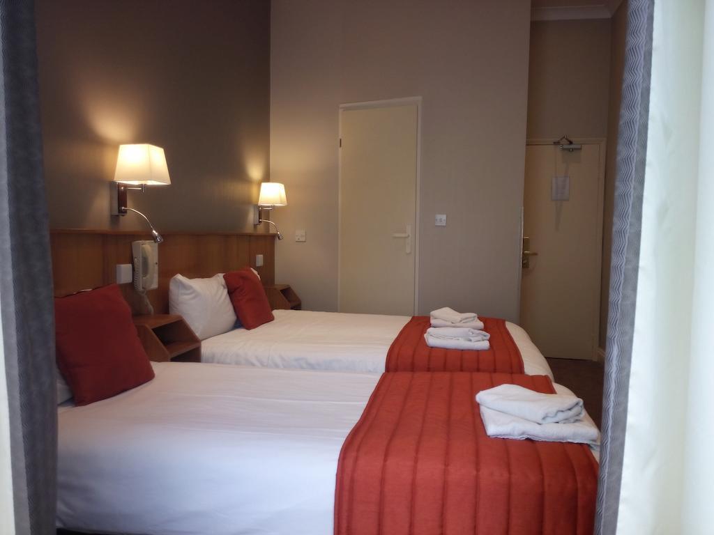 Hotel Columbus 2*
