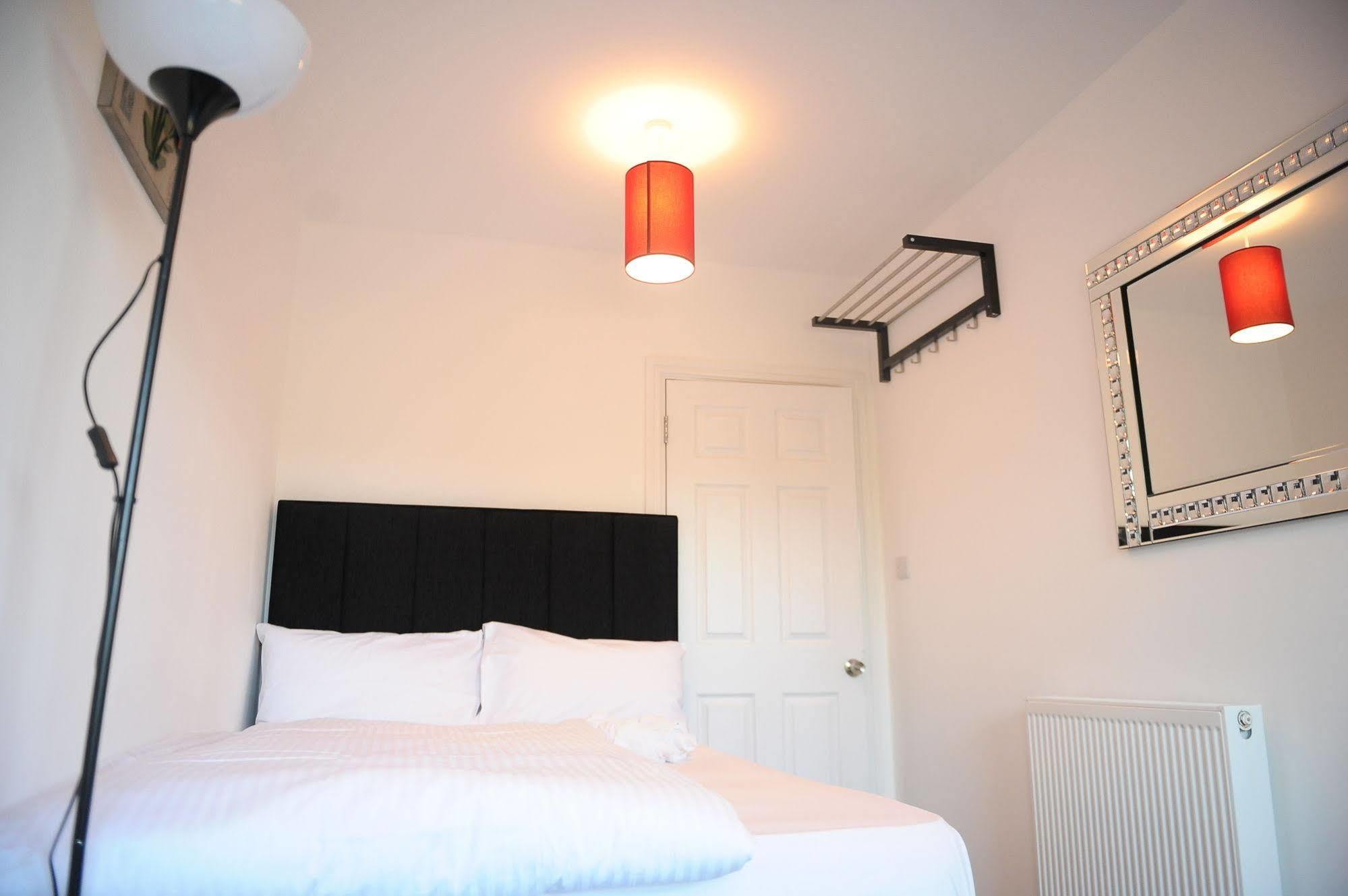 Canary Heights 3*