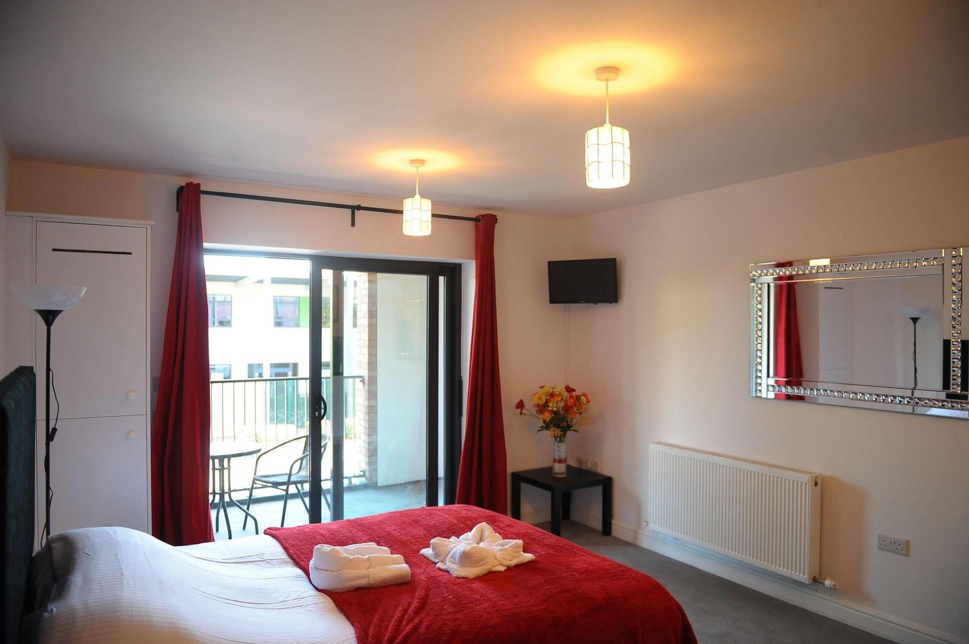 Canary Heights 3* London