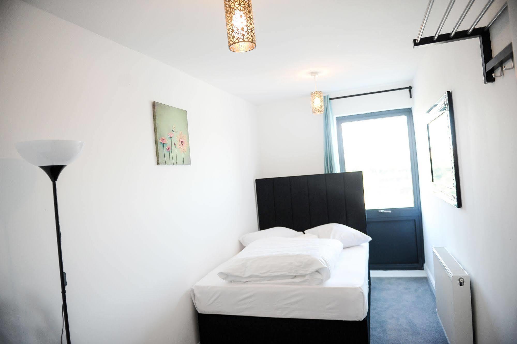 Canary Heights 3* London