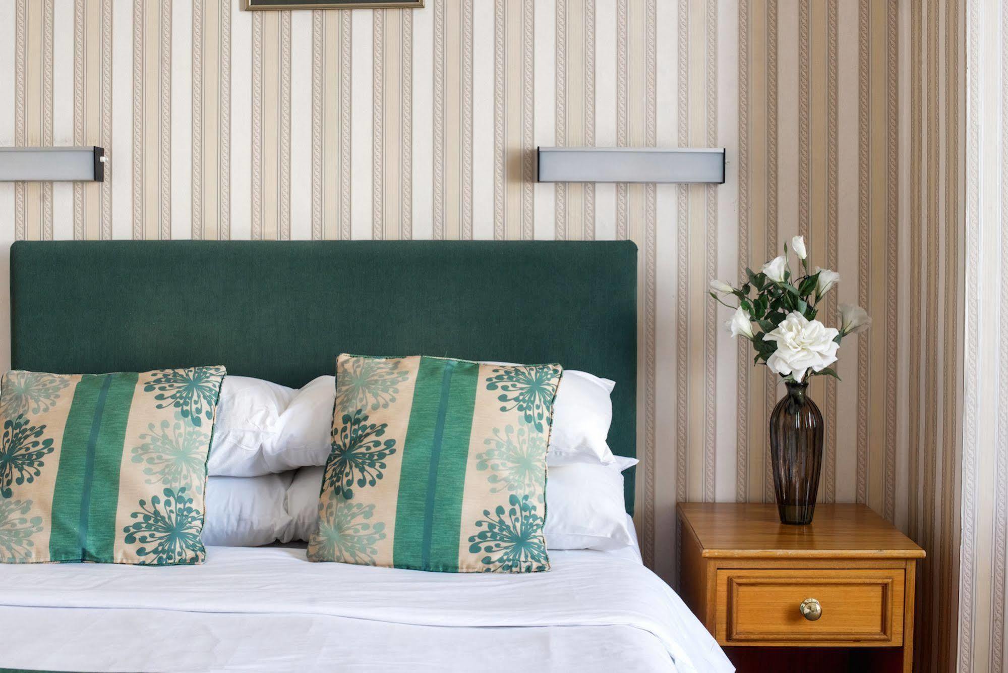 The Columbia Hotel 3*