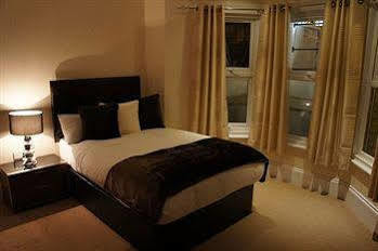 Sapphire Hotel