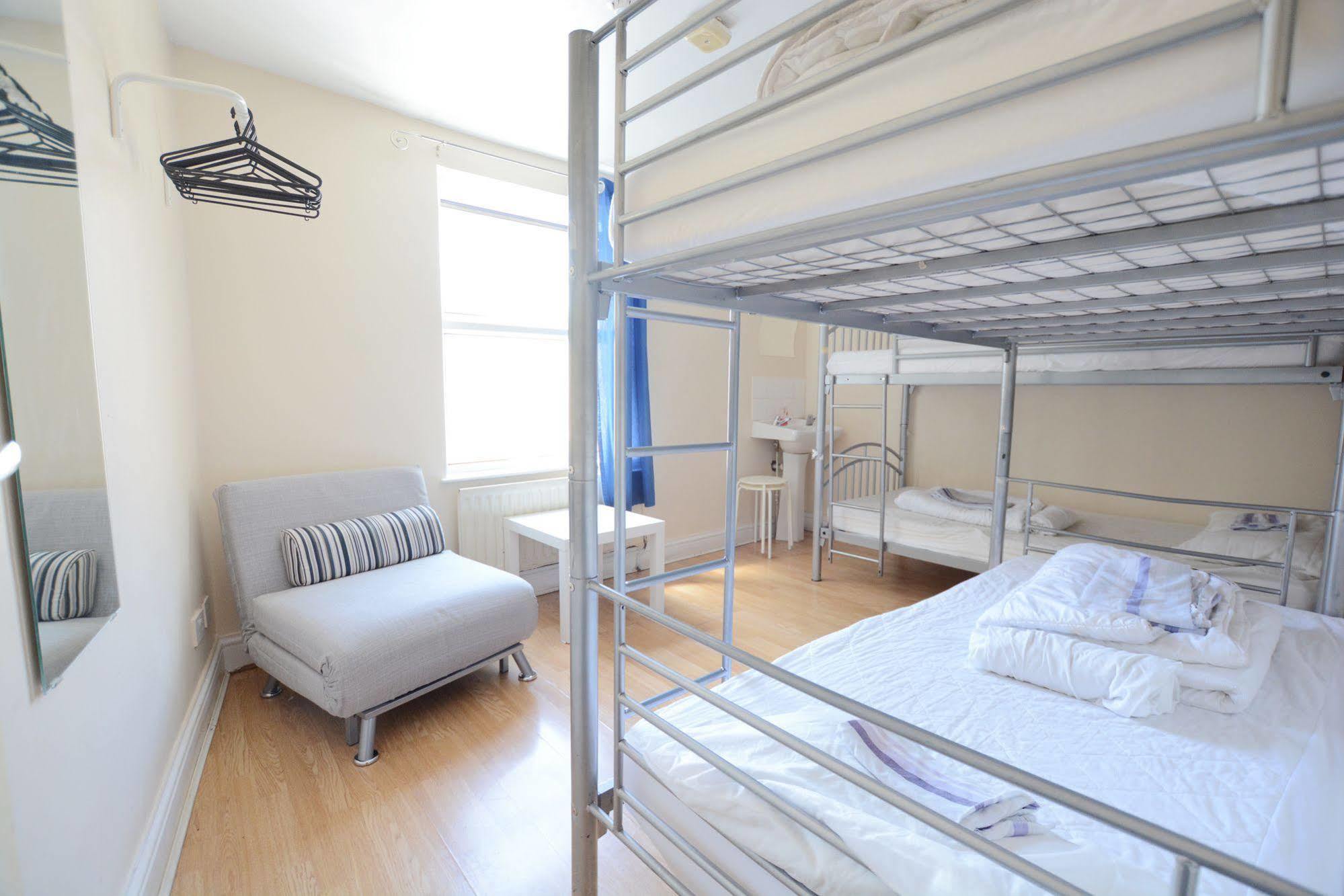 Hostal New Cross *