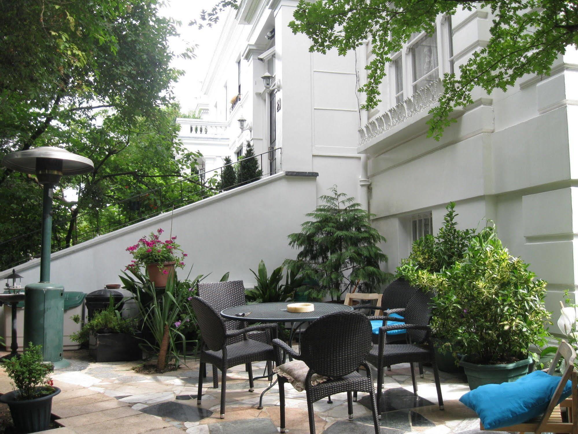 Dawson Place, Juliette's Bed & Breakfast