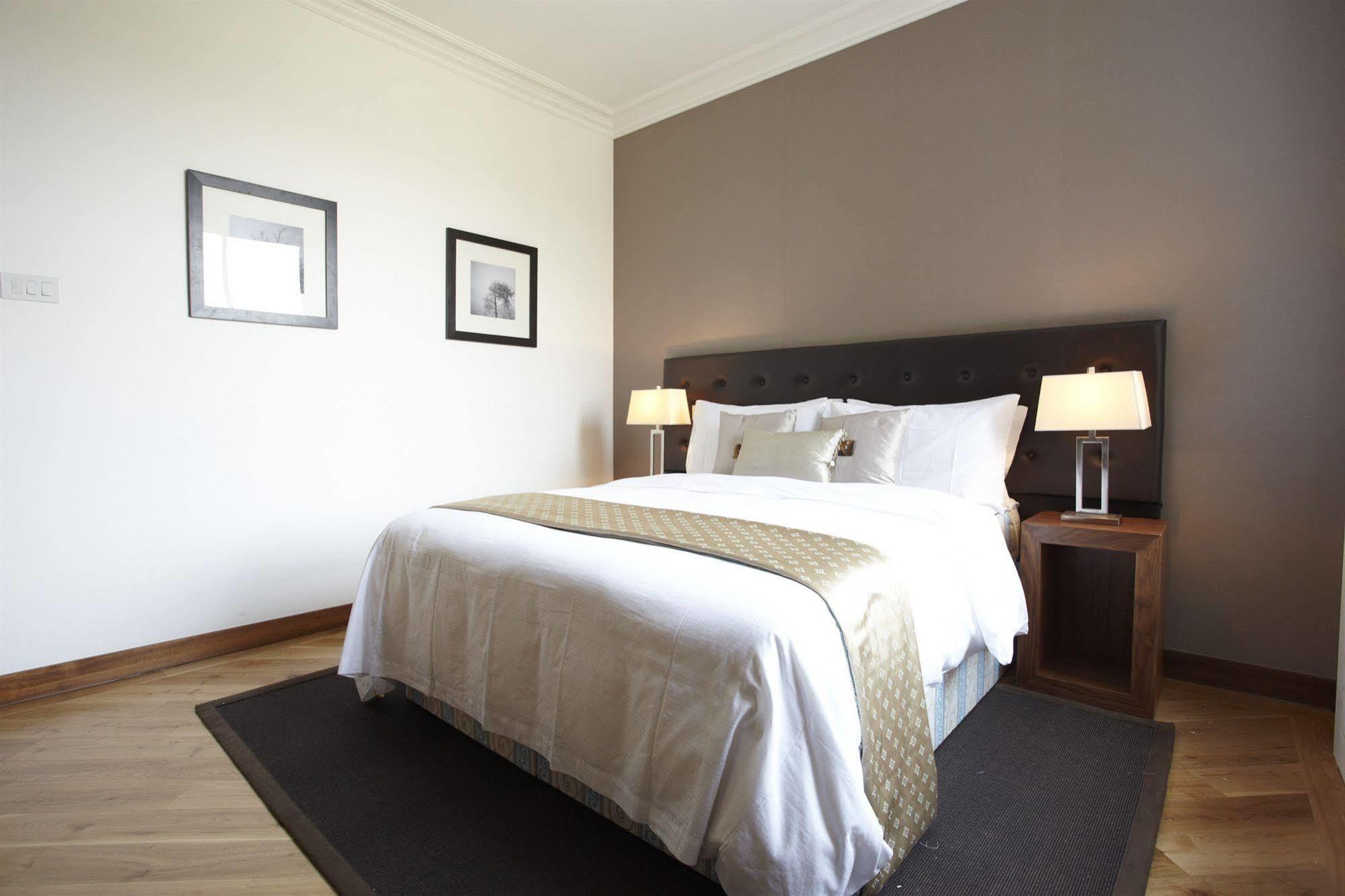 Presidential Kensington Apartahotel 4*
