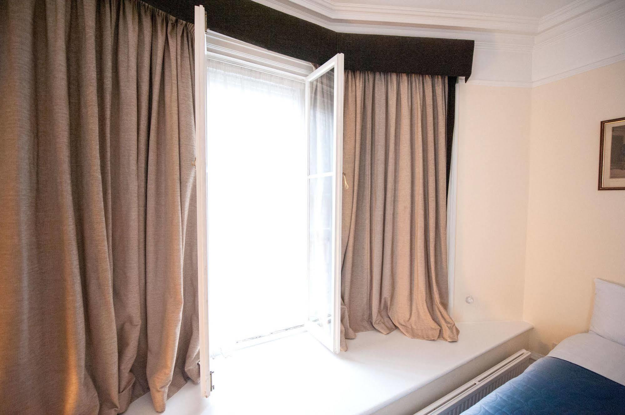 Knightsbridge Hotel 4*