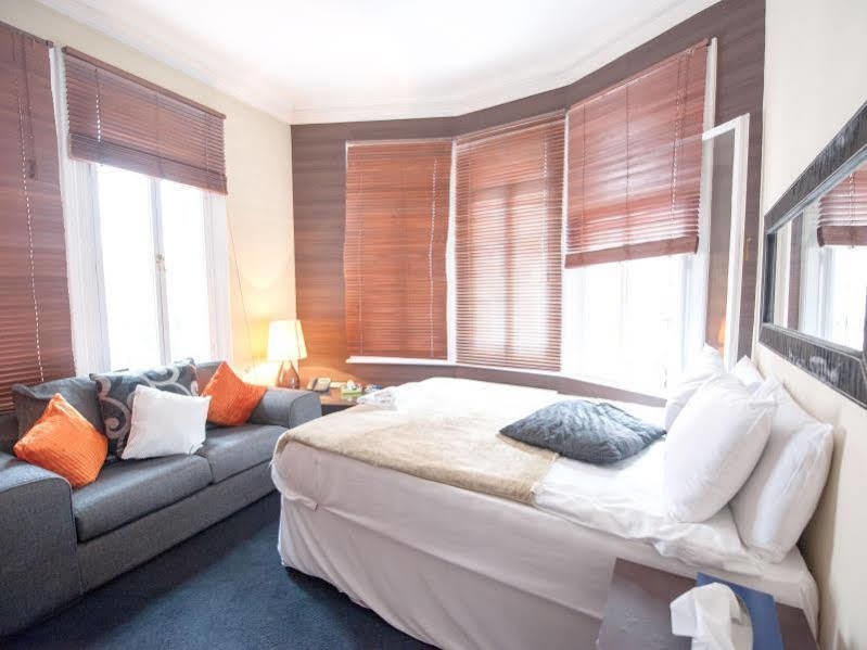Hotel Knightsbridge 4*