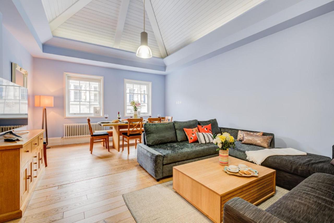 The Grand, Covent Garden Townhouse * London