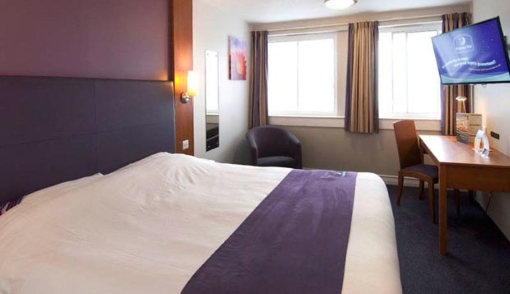 Premier Euston Hotel 3*
