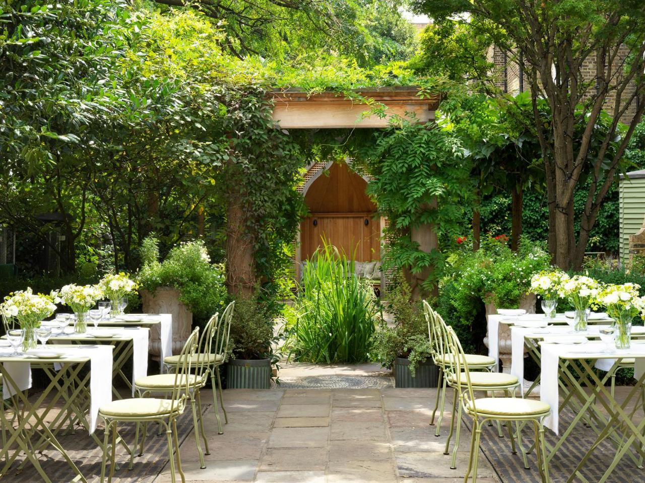 Number Sixteen, Firmdale