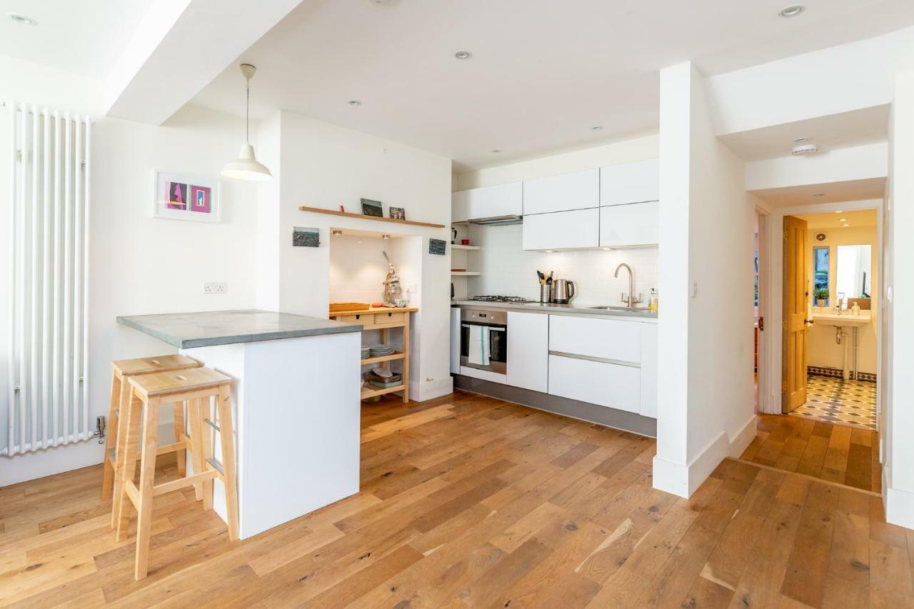 Apartment Bonnington Gardens - 1 Bed Open Plan Basement Flat *
