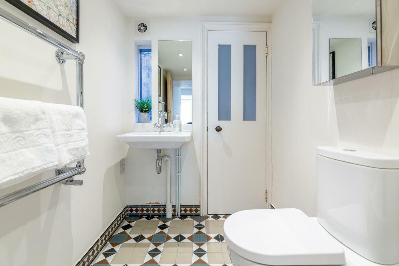 Bonnington Gardens - 1 Bed Open Plan Basement Flat Apartment *