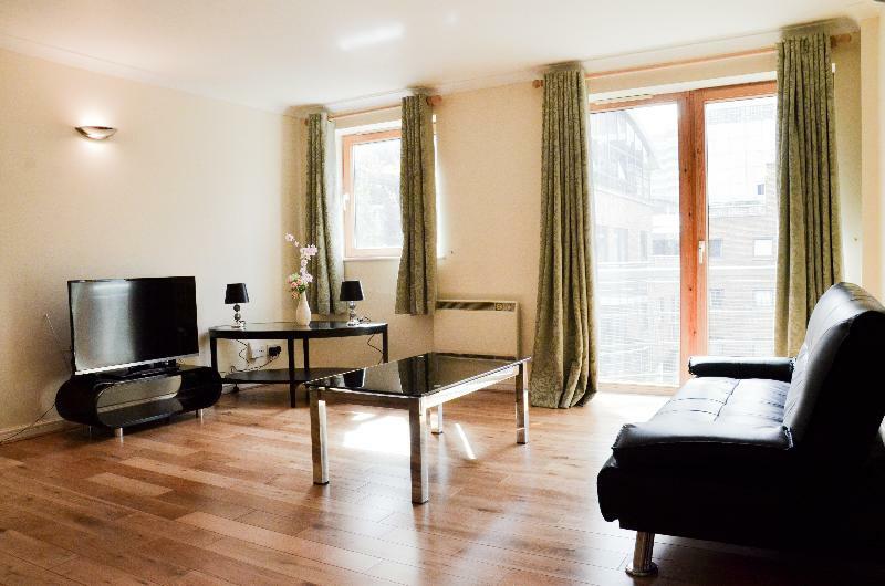 Hotel Oyo 139 Meridian Place 2 Bed Londres