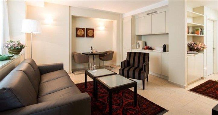 Lancaster Gate 3*