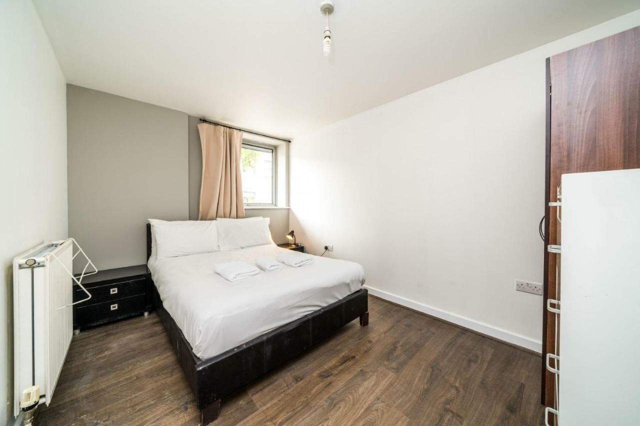 2 Bed Apartment, Shoreditch - Sk * Londres