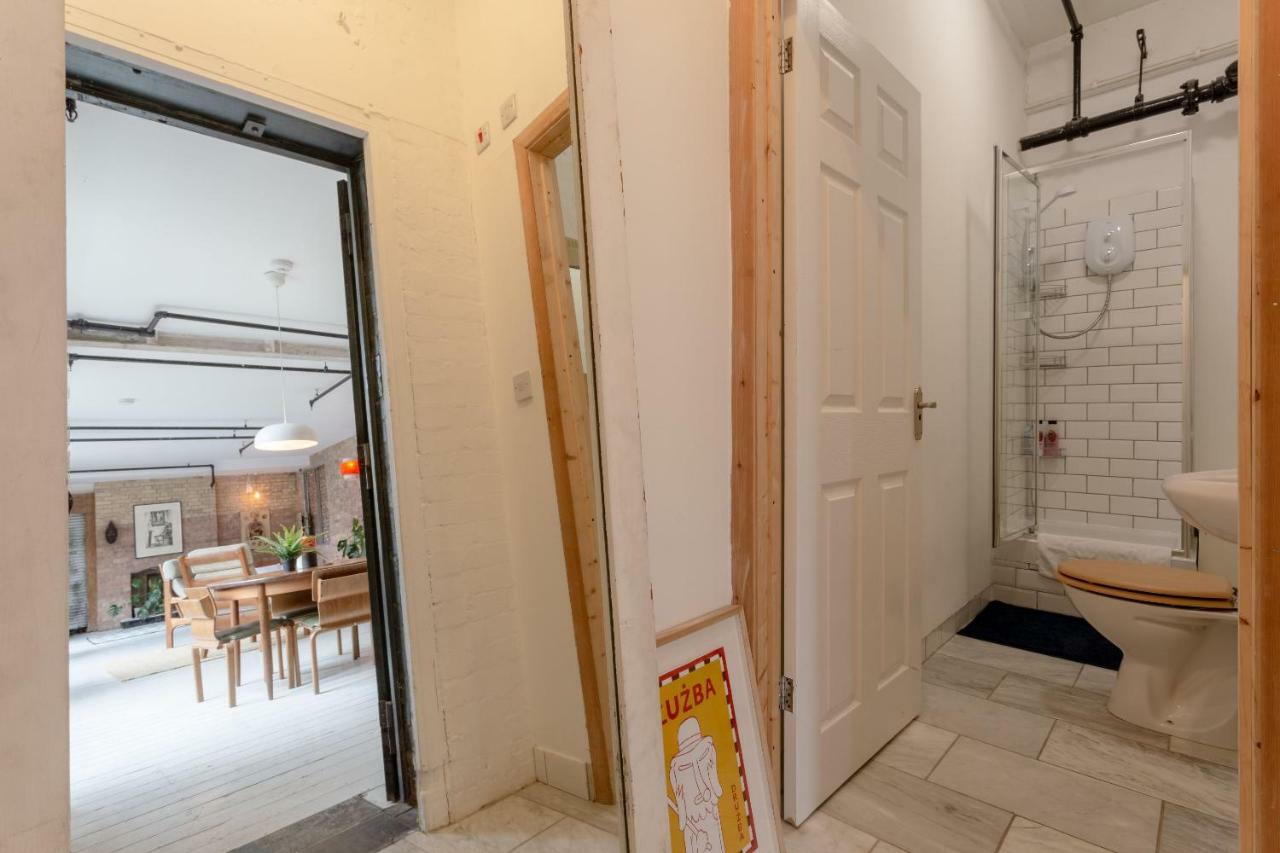 Industrial Open Plan Studio In Hackney * Londres