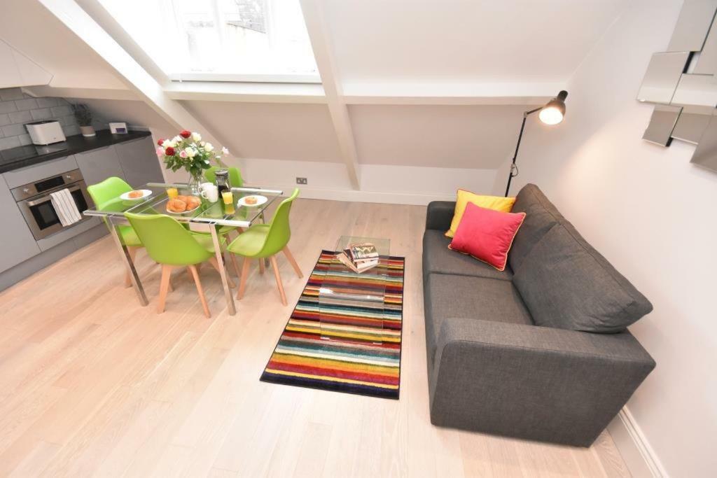 Apartment 3, Opera House Ensuite 4th Floor By Indigo Flats