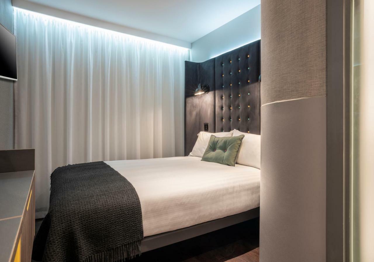 Point A Kensington Olympia Hotel