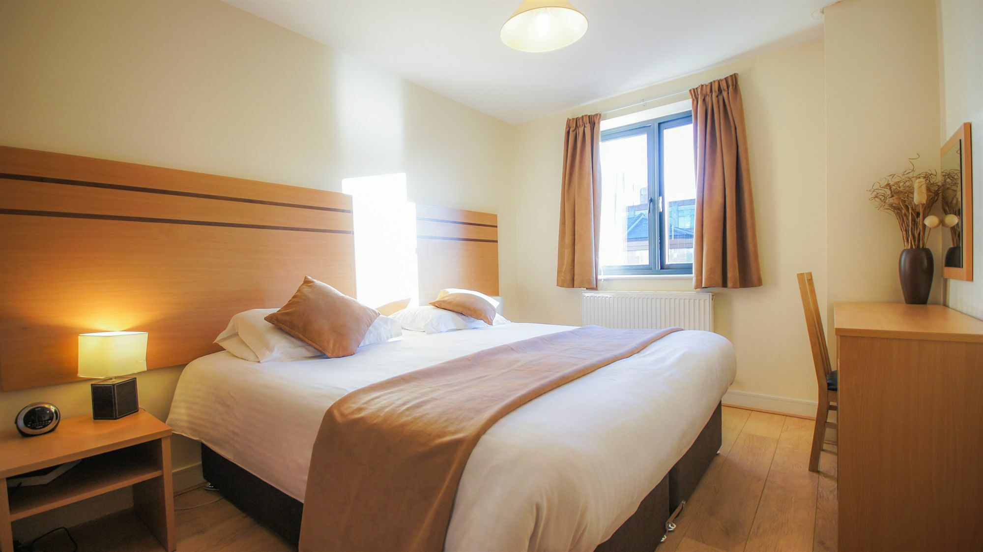 Crompton Court * Londres