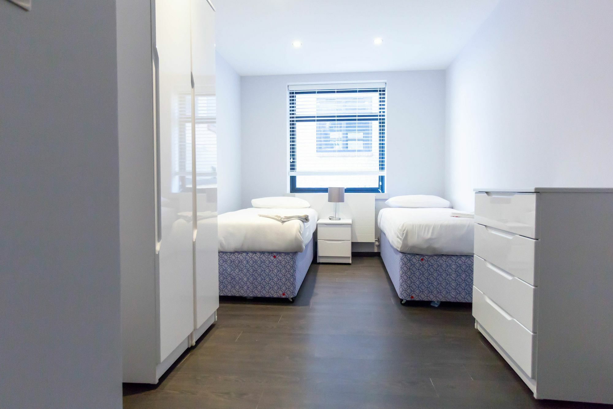 Access Tower Hill Appartement *