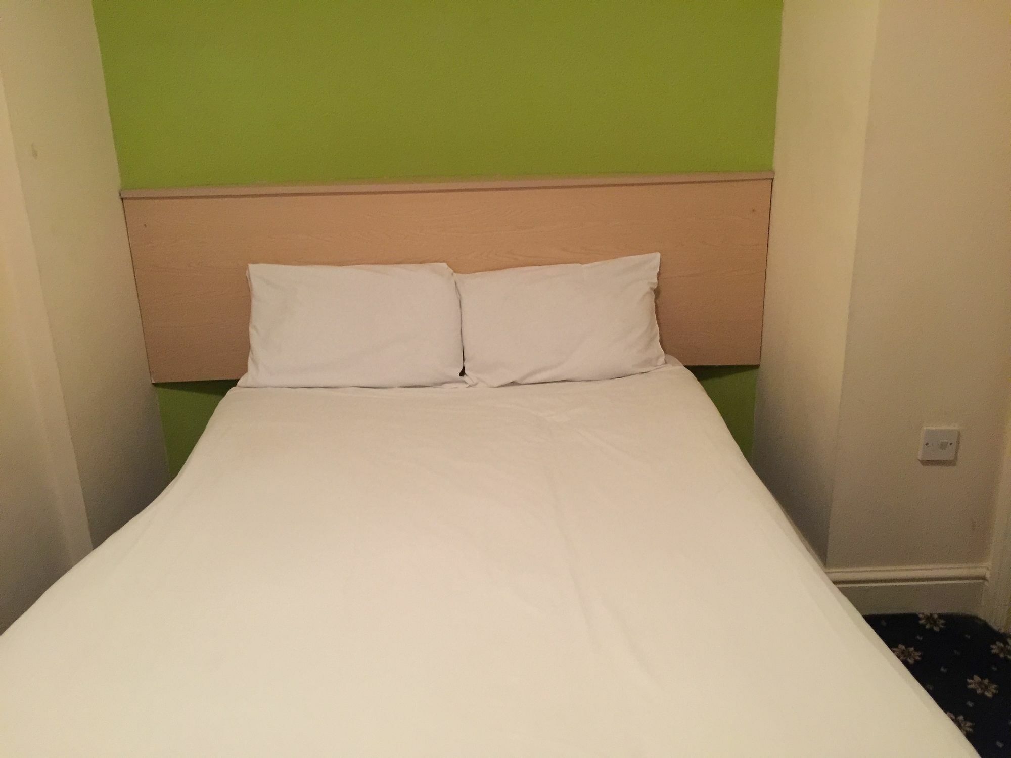 Hotel Western Queens Crystal Palace 3*