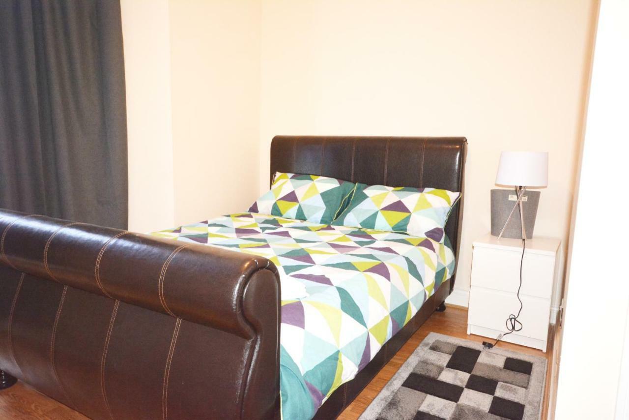 Zone 2 Three Bedroom London