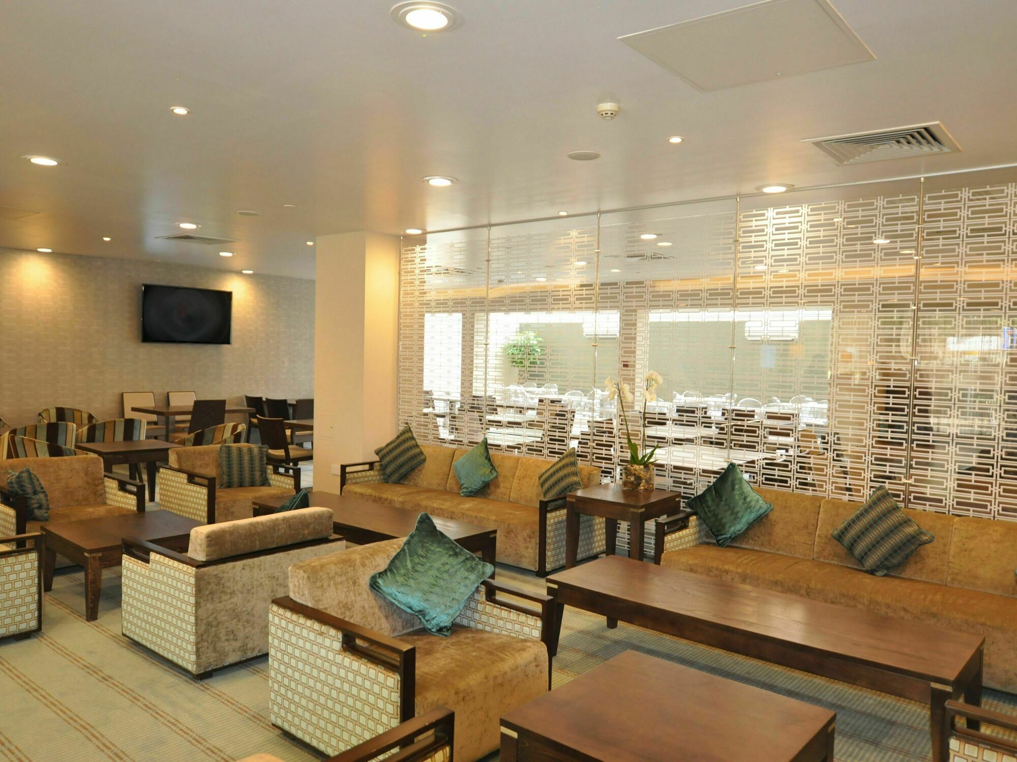 Hotel Express City, An Ihg